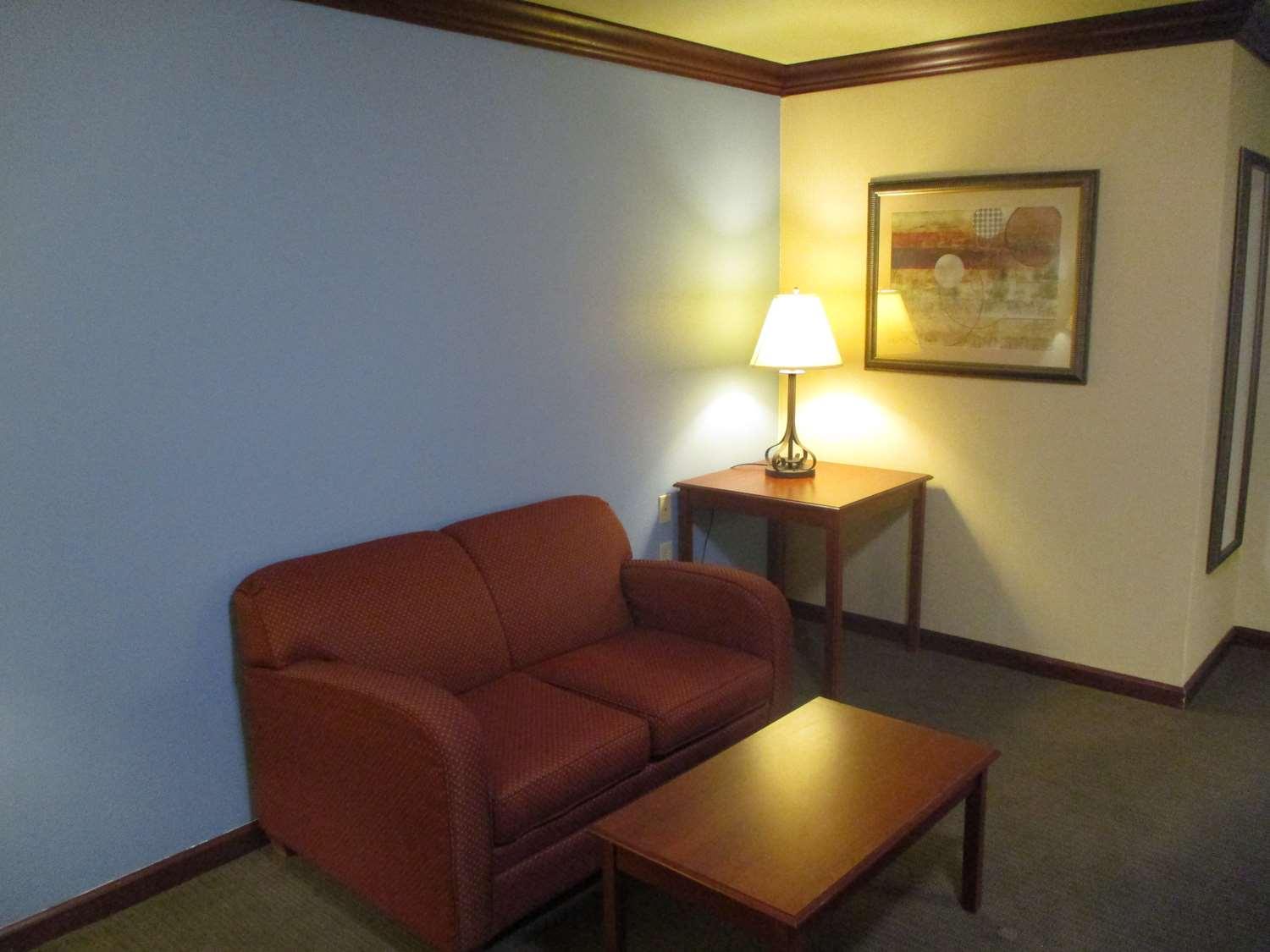 Best Western Coffeyville Central Business District Inn And Suites Exterior photo