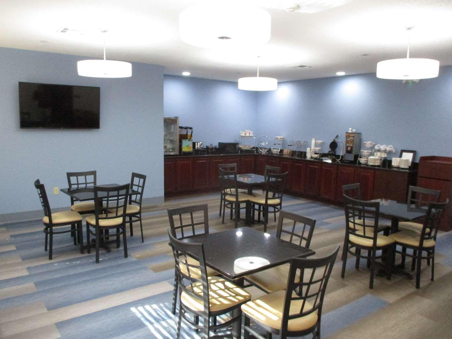 Best Western Coffeyville Central Business District Inn And Suites Exterior photo
