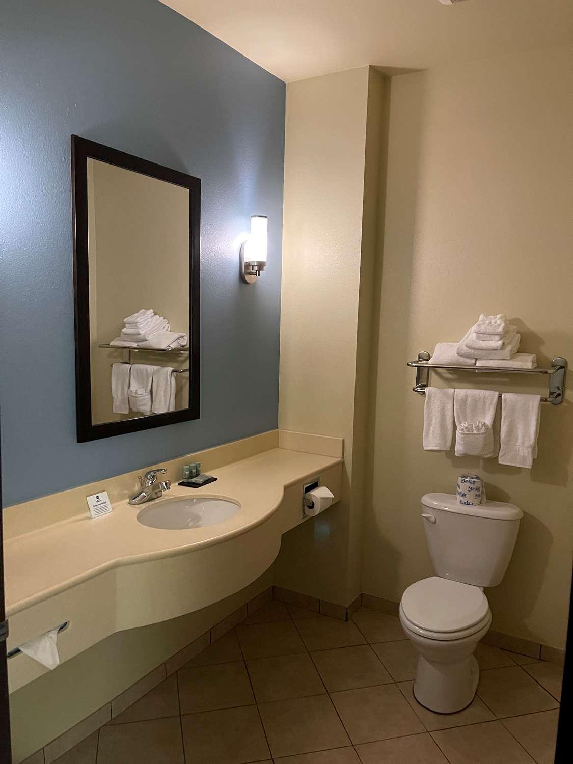 Best Western Coffeyville Central Business District Inn And Suites Exterior photo